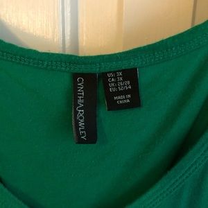 Cynthia Rowley green top with pocket.